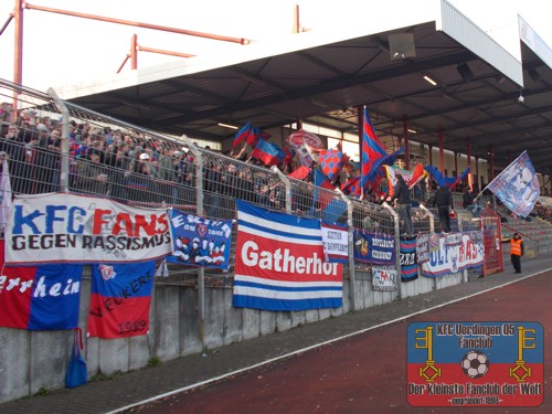 KFC-Fans im Stadion Oberhausen