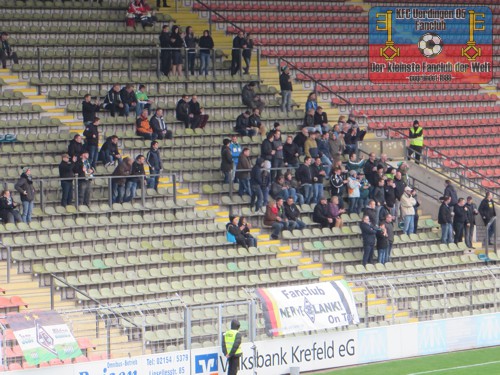 Mönchengladbach-Fans in der Krefelder Grotenburg
