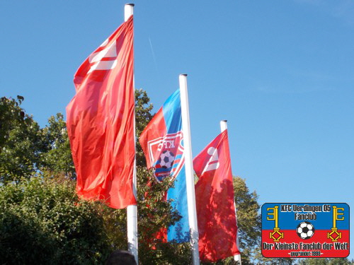 Flaggen über der Westkurve der Grotenburg