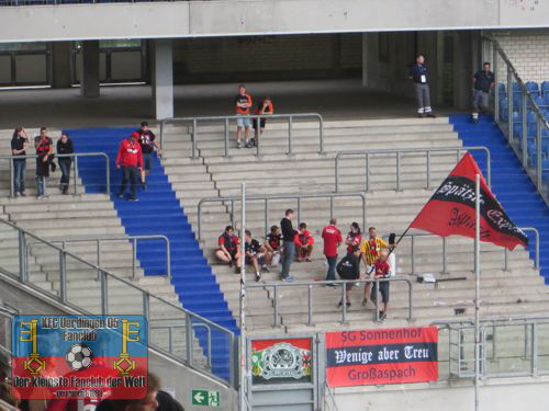 Mitgereiste Fans der SG Sonnenhof-Goßaspach in Duisburg